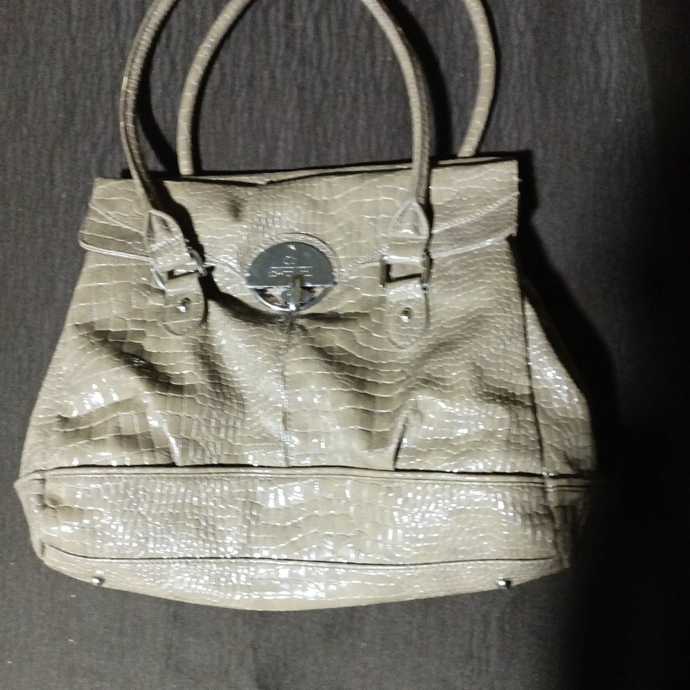 Jennifer Lopez purse